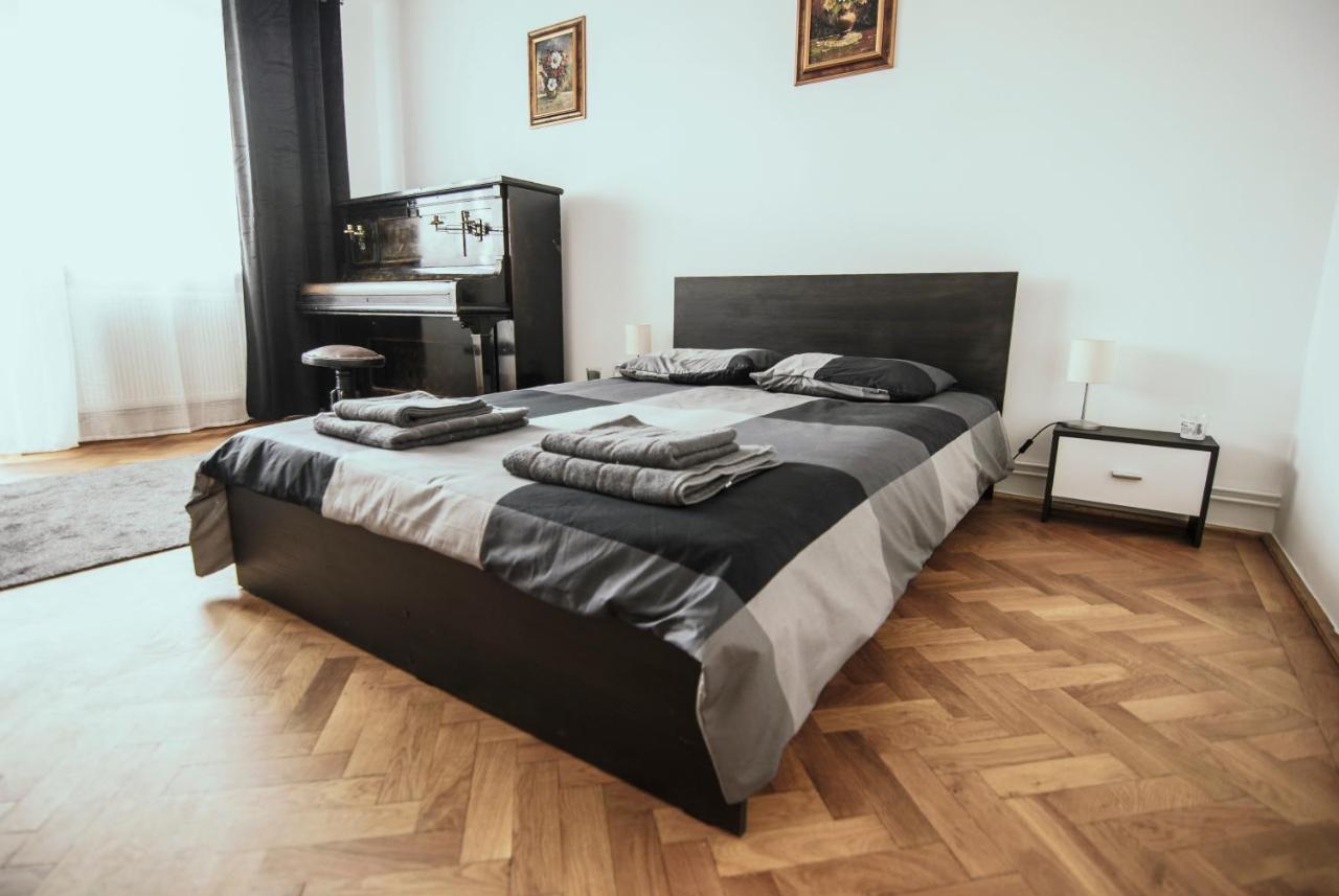 Central David Residence Brasov Bagian luar foto